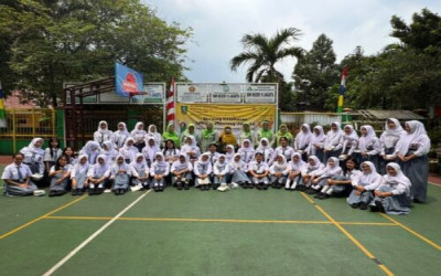 Ciptakan Generasi Emas 2045, IIDI Gelar Edukasi dan Pelayanan Kesehatan bagi Siswi SMKN 16 Jakarta